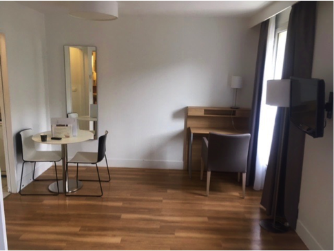 Grand studio géré par Citadines en résidence affaires en plein coeur de Paris et prox. Place des Vosges