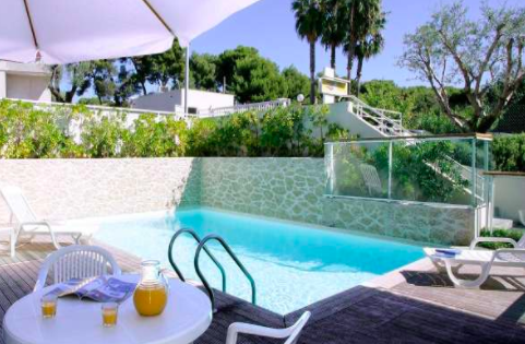 Appart city Antibes lots 194 (n°405) et 50 (n°27)