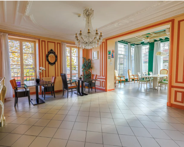 Colisée - Bray et lû - Résidence du Manoir - 40